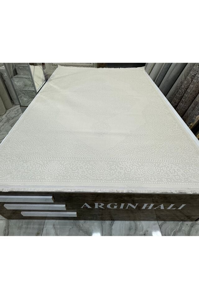 Beyaz Halı Akrilik Halı Salon Halısı ARGIN HALI