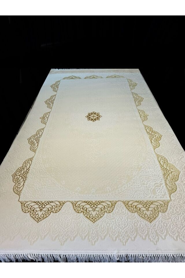 Leke Tutmaz / Krem&gold Halı